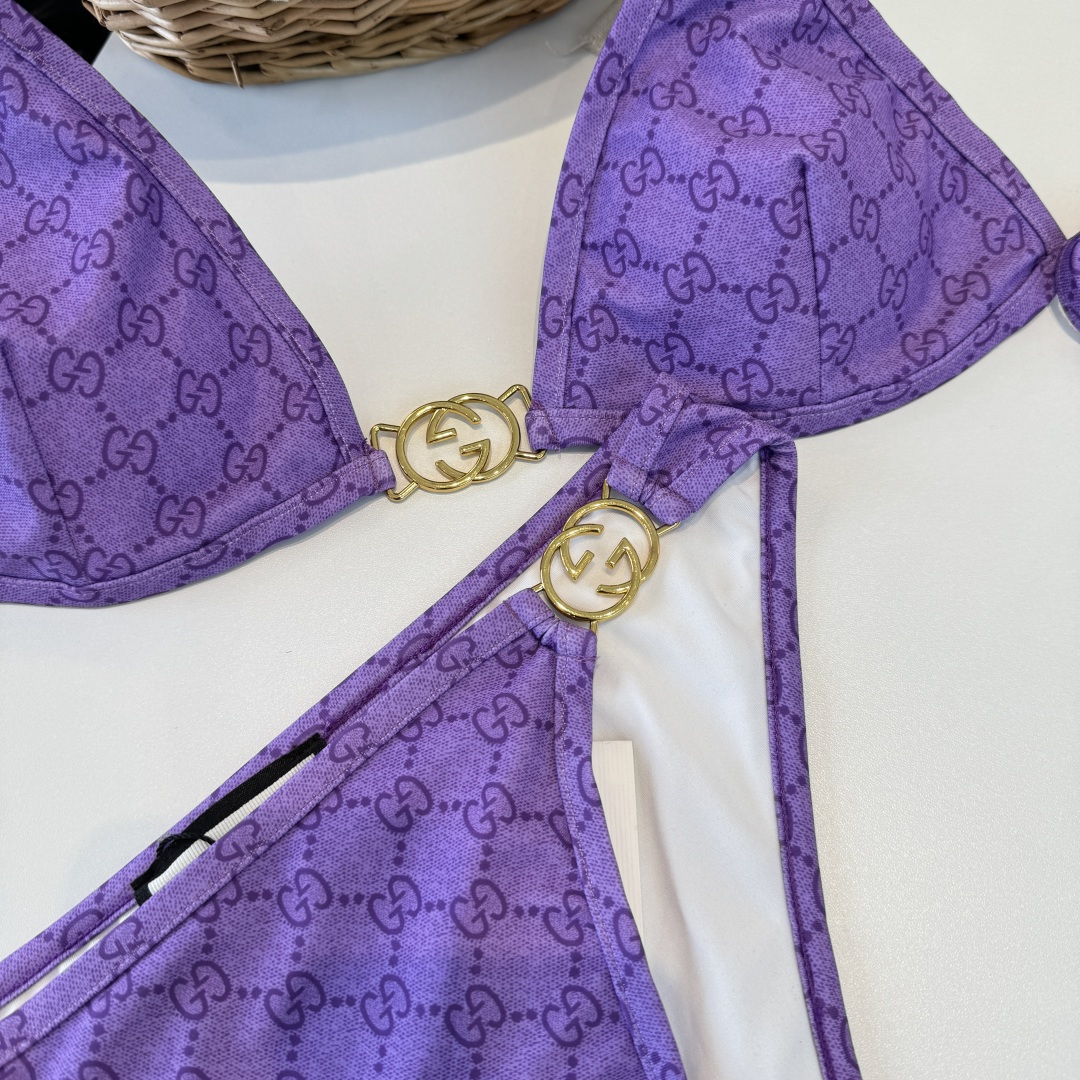 。Gucci古奇比基尼👙 上身超级棒！同步各大专柜发售，自然而然呈现时尚感！十分减龄，具有年轻活力。 码