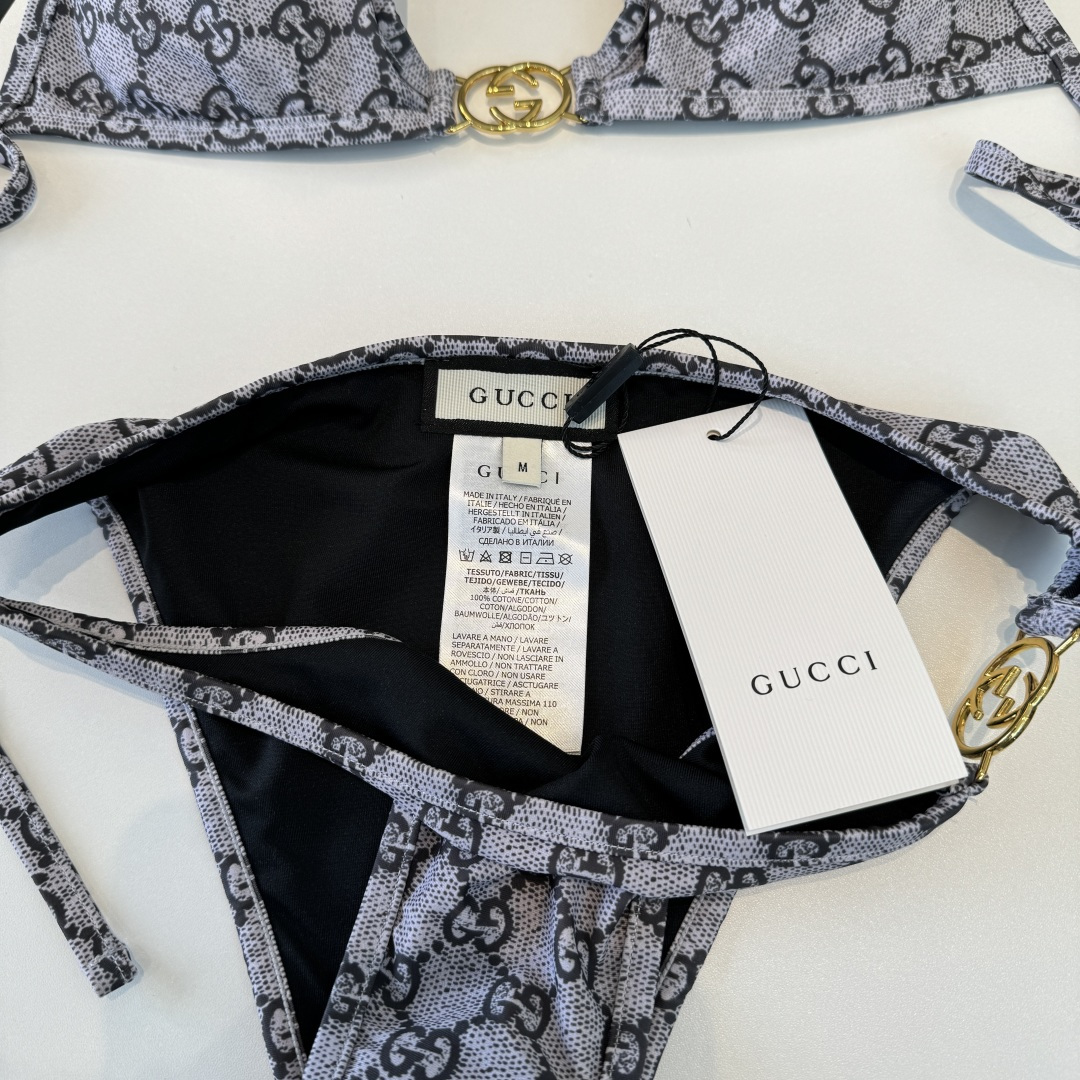 。Gucci古奇比基尼👙 上身超级棒！同步各大专柜发售，自然而然呈现时尚感！十分减龄，具有年轻活力。 码