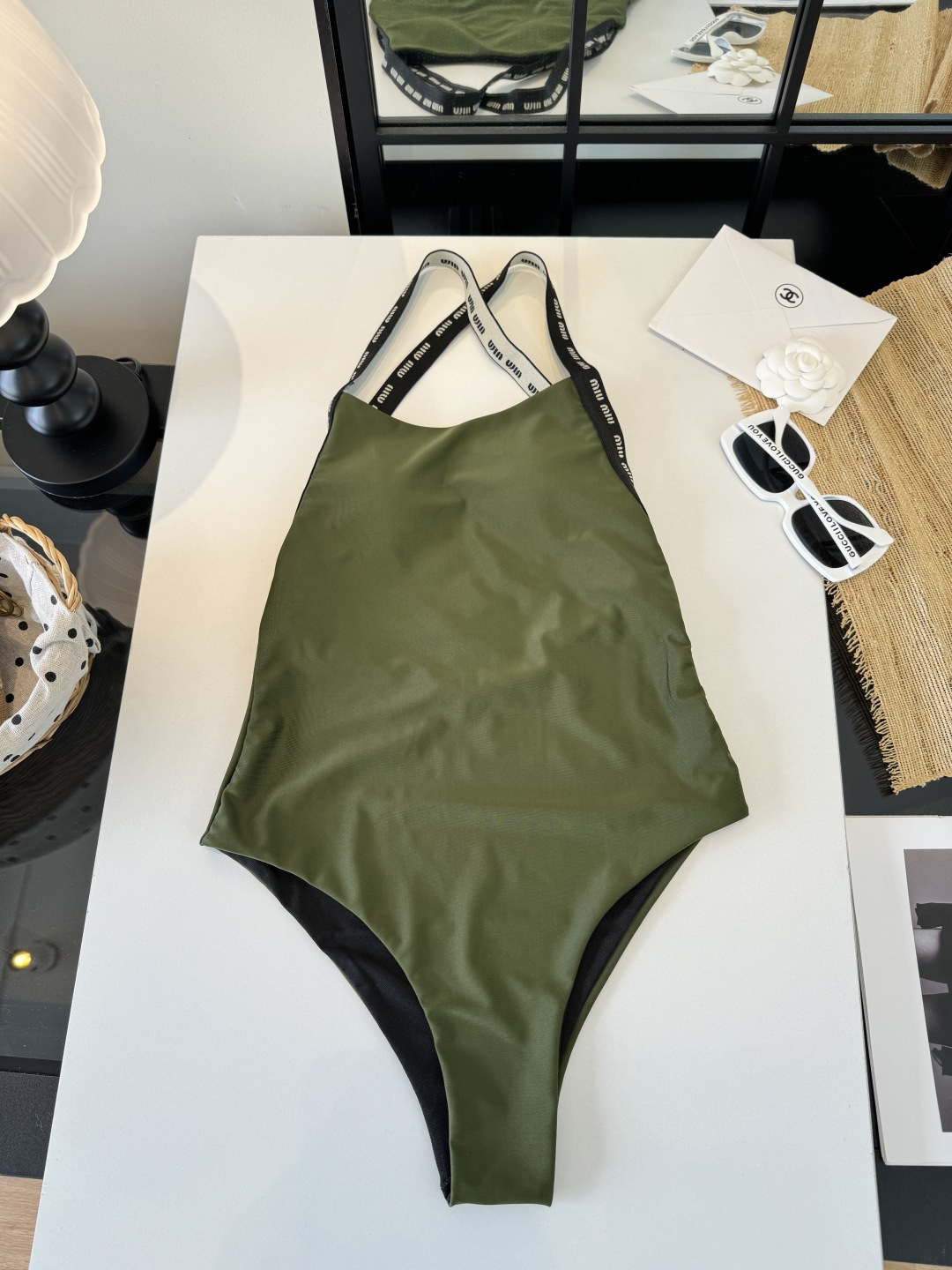 。miumiu缪缪 新款比基尼泳衣👙❤️😍🥰适合多种场景的游泳衣🏊‍♀️海边 游泳池 温泉 水上乐园 漂