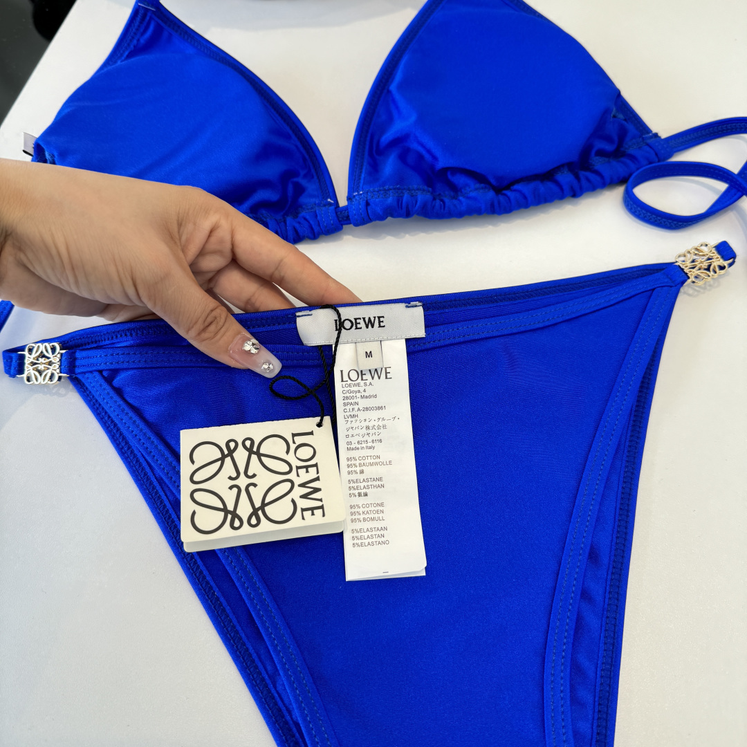 。罗意威LOEWE新款分体比基尼泳衣👙❤️😍🥰适合多种场景的游泳衣🏊‍♀️海边 游泳池 温泉 水上乐园 