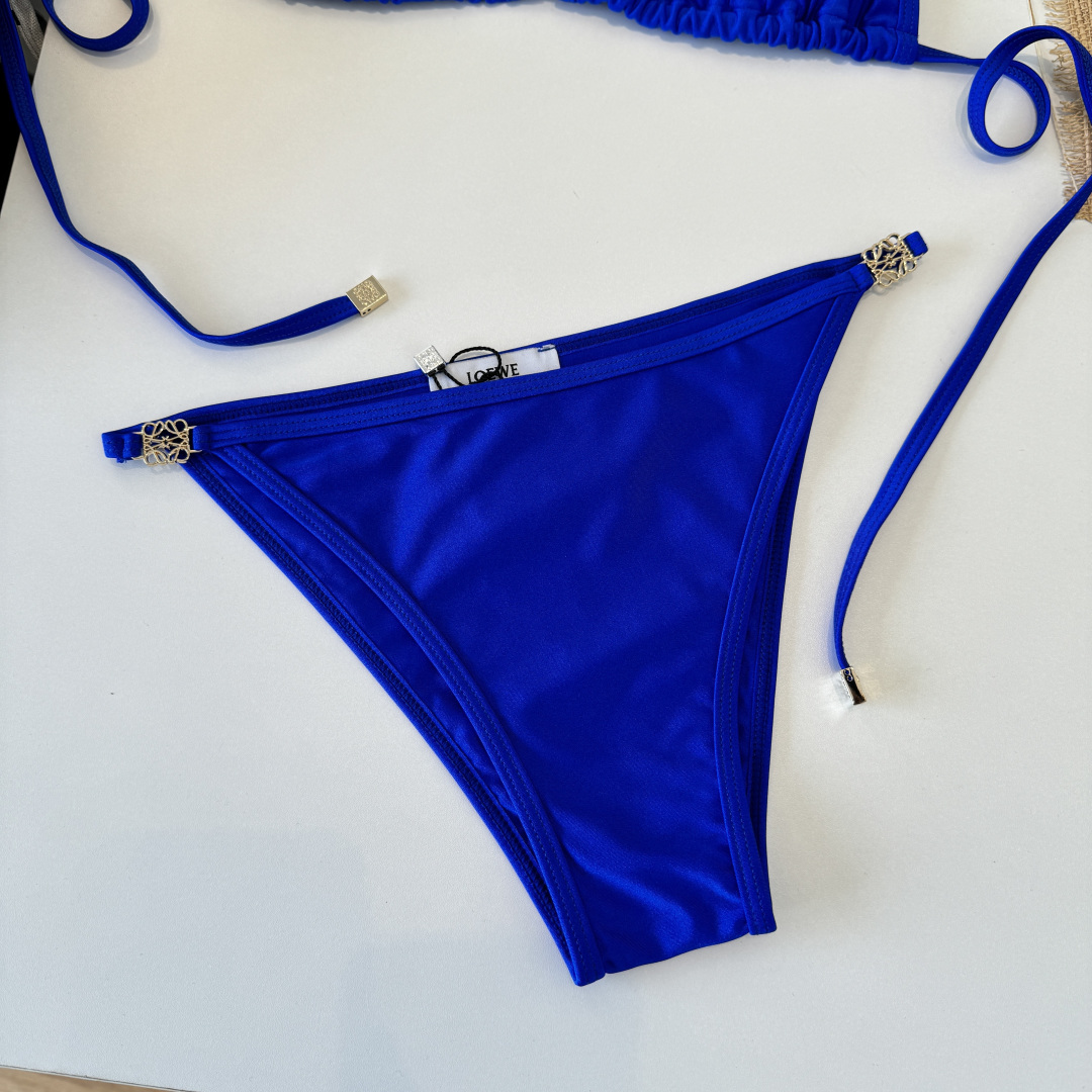。罗意威LOEWE新款分体比基尼泳衣👙❤️😍🥰适合多种场景的游泳衣🏊‍♀️海边 游泳池 温泉 水上乐园 
