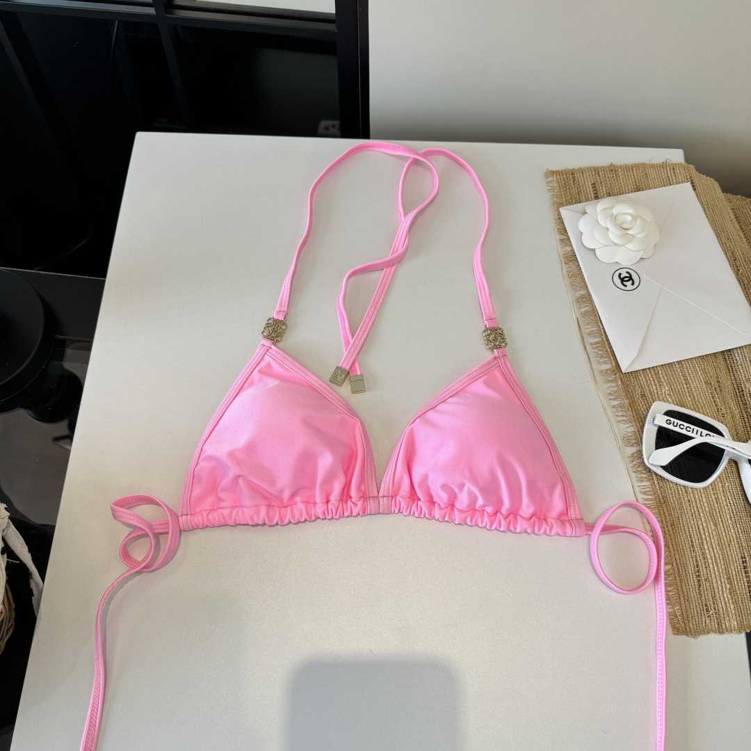 。罗意威LOEWE新款分体比基尼泳衣👙❤️😍🥰适合多种场景的游泳衣🏊‍♀️海边 游泳池 温泉 水上乐园 