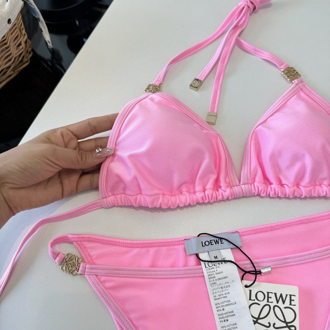 。罗意威LOEWE新款分体比基尼泳衣👙❤️😍🥰适合多种场景的游泳衣🏊‍♀️海边 游泳池 温泉 水上乐园 