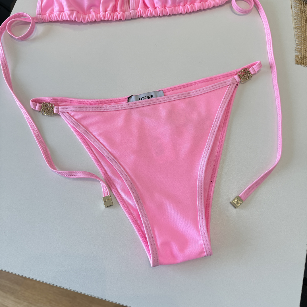 。罗意威LOEWE新款分体比基尼泳衣👙❤️😍🥰适合多种场景的游泳衣🏊‍♀️海边 游泳池 温泉 水上乐园 
