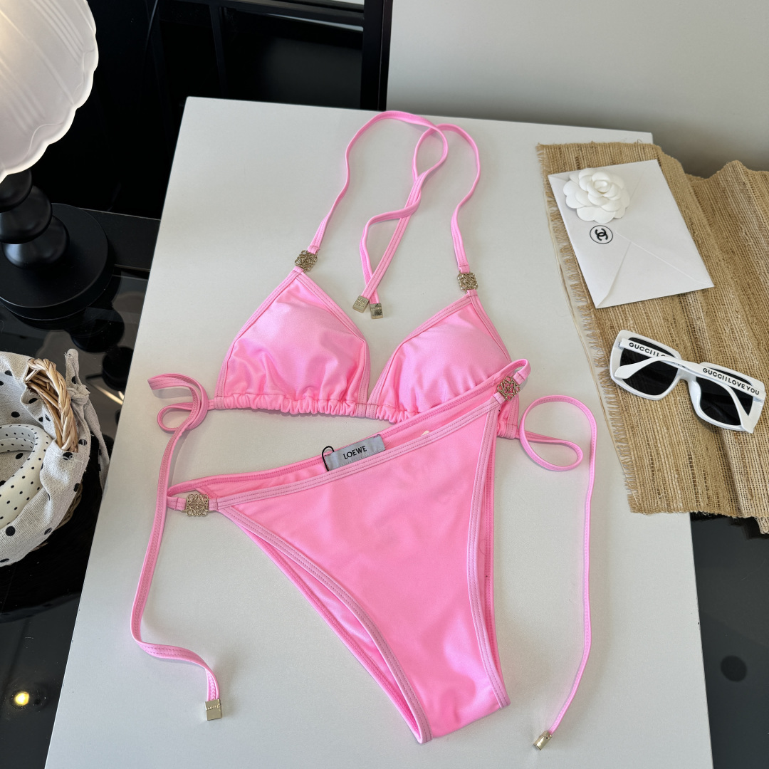 。罗意威LOEWE新款分体比基尼泳衣👙❤️😍🥰适合多种场景的游泳衣🏊‍♀️海边 游泳池 温泉 水上乐园 