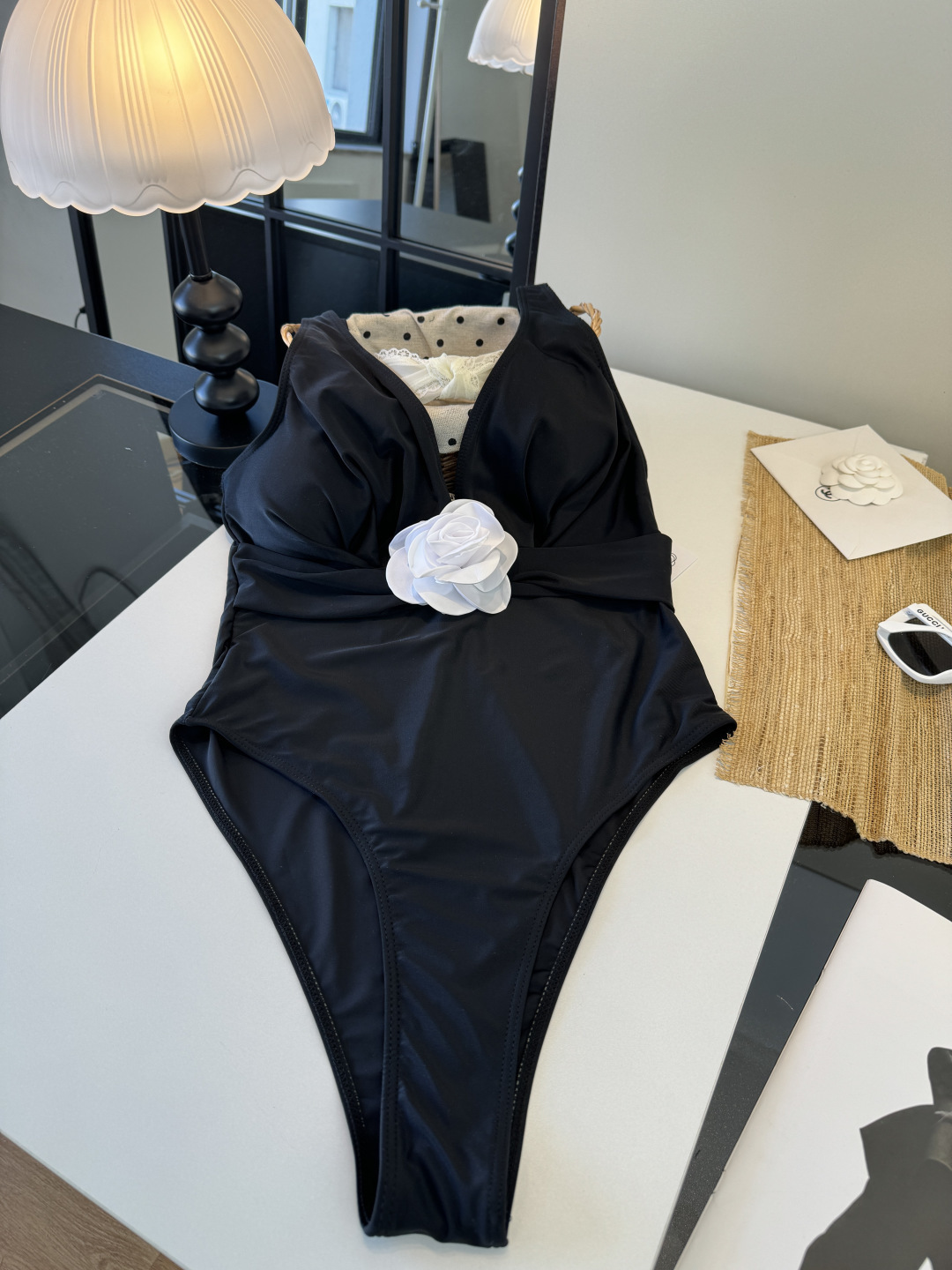 。Chanel香奈儿新款连体泳衣S M L XL
