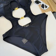 🌾范思哲连体比基尼👙泳衣 😍🥰适合多种场景的游泳衣🏊♀️海边 游泳池 温泉 水上乐园 漂流都可以😌内 🌾范思哲连体比基尼👙泳衣 😍🥰适合多种场景的游泳衣🏊♀️海边 游泳池 温泉 水上乐园 漂流都可以😌内