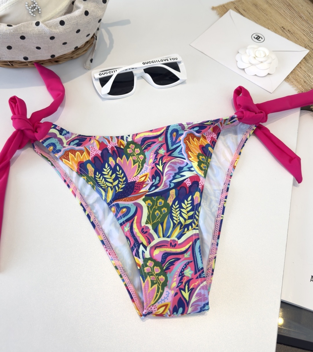 🌾范思哲比基尼👙❤️😍🥰适合多种场景的游泳衣🏊‍♀️海边 游泳池 温泉 水上乐园 漂流都可以😌内搭外穿也