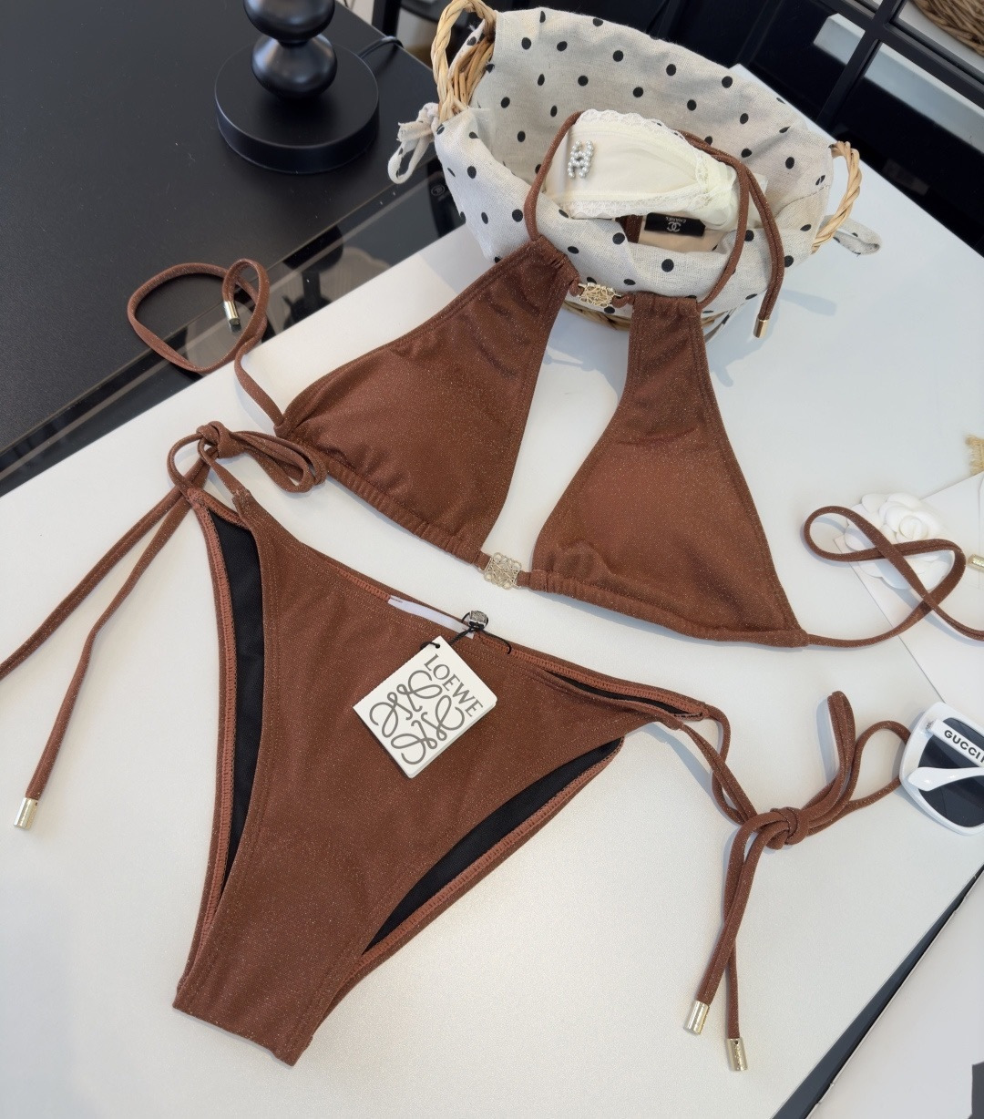 🌾罗意威LOEWE新款比基尼泳衣👙❤️😍🥰适合多种场景的游泳衣🏊‍♀️海边 游泳池 温泉 水上乐园 漂流