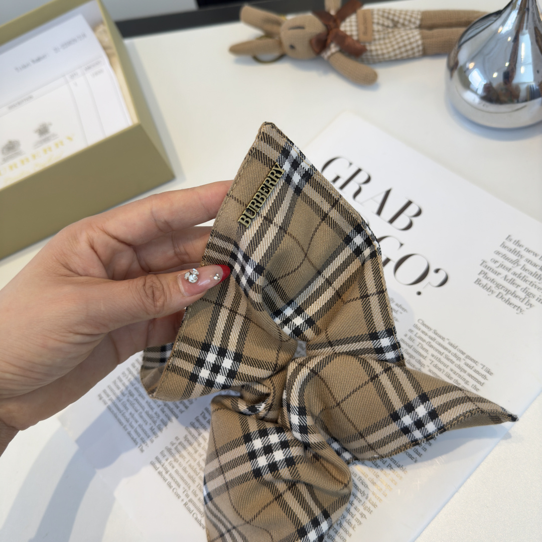 NO:814101,Burberry plaid hair tie hairpins, hairpins, burberry, burberry, hairpins19860909Burberry巴宝莉格子发圈发夹,发夹,burberry,burberry,hairpins,accessory