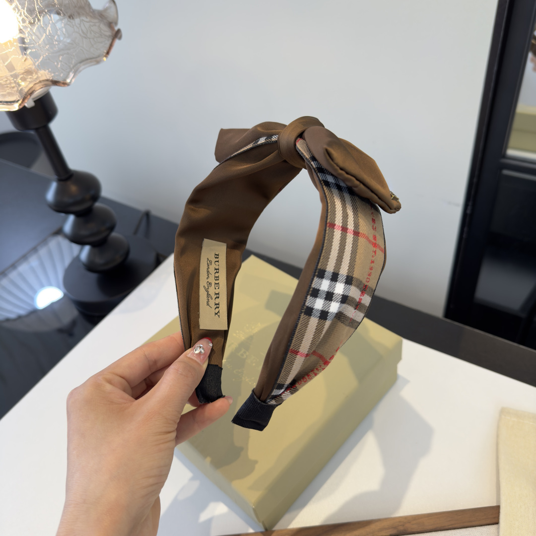 NO:814111,Burberry bow plaid hairband hairpin, hairpin, burberry, burberry, hairpins19860909Burberry巴宝莉蝴蝶结格子发箍发夹,发夹,burberry,burberry,hairpins,accessory