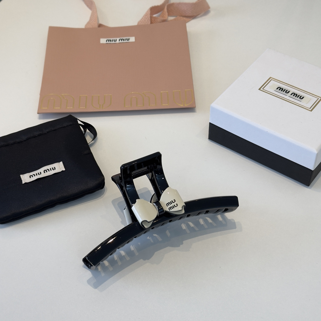 NO:813998,miumiu new hairpin hairpins, hairpins, miumiu, hairpins19860909miumiu缪缪新款盘发夹发夹,发夹,miumiu,hairpins,accessory