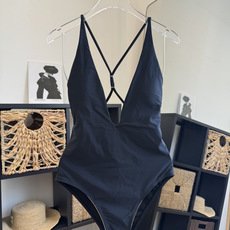 🌾范思哲连体比基尼👙泳衣 😍🥰适合多种场景的游泳衣🏊♀️海边 游泳池 温泉 水上乐园 漂流都可以😌内 🌾范思哲连体比基尼👙泳衣 😍🥰适合多种场景的游泳衣🏊♀️海边 游泳池 温泉 水上乐园 漂流都可以😌内