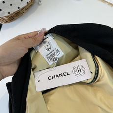 🌾Chanel 香奈儿连体泳衣 😍🥰适合多种场景的游泳衣🏊♀️海边 游泳池 温泉 水上乐园 漂流都可以 🌾Chanel 香奈儿连体泳衣 😍🥰适合多种场景的游泳衣🏊♀️海边 游泳池 温泉 水上乐园 漂流都可以