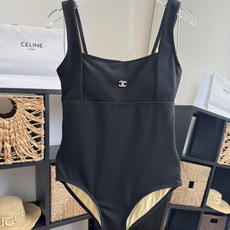 🌾Chanel 香奈儿连体泳衣 😍🥰适合多种场景的游泳衣🏊♀️海边 游泳池 温泉 水上乐园 漂流都可以 🌾Chanel 香奈儿连体泳衣 😍🥰适合多种场景的游泳衣🏊♀️海边 游泳池 温泉 水上乐园 漂流都可以