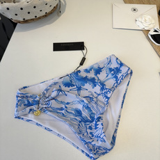 🌾范思哲比基尼👙❤️😍🥰适合多种场景的游泳衣🏊♀️海边 游泳池 温泉 水上乐园 漂流都可以😌内搭外穿也 🌾范思哲比基尼👙❤️😍🥰适合多种场景的游泳衣🏊♀️海边 游泳池 温泉 水上乐园 漂流都可以😌内搭外穿也