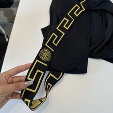 🌾范思哲新款比基尼泳衣👙❤️😍🥰适合多种场景的游泳衣🏊♀️海边 游泳池 温泉 水上乐园 漂流都可以😌内 🌾范思哲新款比基尼泳衣👙❤️😍🥰适合多种场景的游泳衣🏊♀️海边 游泳池 温泉 水上乐园 漂流都可以😌内