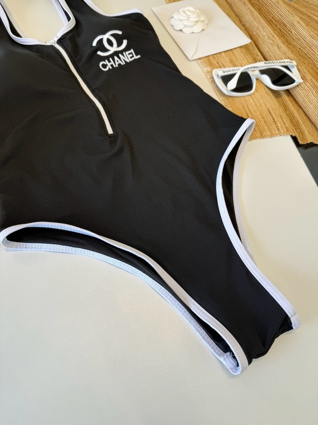 🌾Chanel香奈儿新款连体泳衣👙❤️😍🥰适合多种场景的游泳衣🏊‍♀️海边 游泳池 温泉 水上乐园 漂流