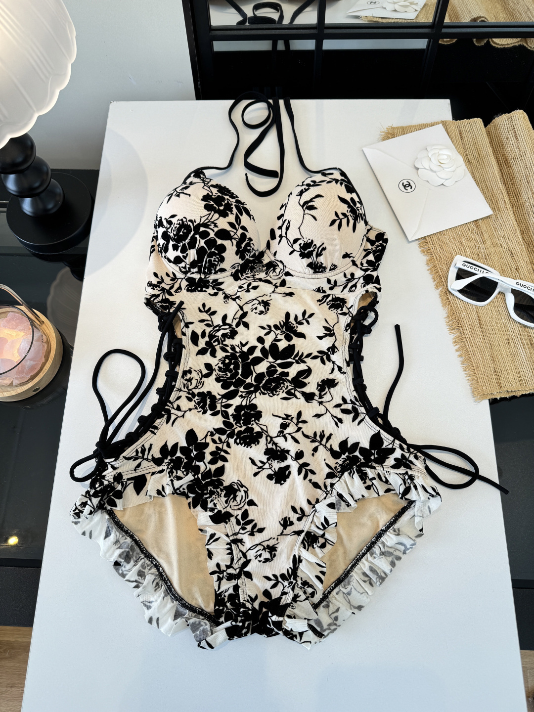 🌾Chanel香奈儿新款连体比基尼泳衣👙❤️😍🥰适合多种场景的游泳衣🏊‍♀️海边 游泳池 温泉 水上乐园