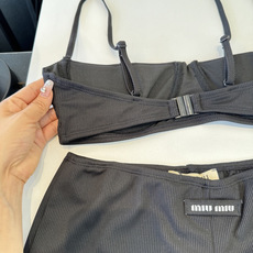 🌾miumiu缪缪新款分体比基尼泳衣👙❤️😍🥰适合多种场景的游泳衣🏊♀️海边 游泳池 温泉 水上乐园 🌾miumiu缪缪新款分体比基尼泳衣👙❤️😍🥰适合多种场景的游泳衣🏊♀️海边 游泳池 温泉 水上乐园