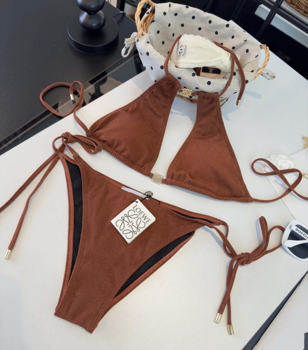 🌾罗意威LOEWE新款比基尼泳衣👙❤️😍🥰适合多种场景的游泳衣🏊‍♀️海边 游泳池 温泉 水上乐园 漂流
