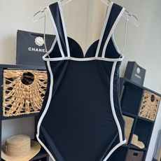 🌾Chanel香奈儿新款带钢圈连体泳衣👙❤️😍🥰适合多种场景的游泳衣🏊♀️海边 游泳池 温泉 水上乐园 🌾Chanel香奈儿新款带钢圈连体泳衣👙❤️😍🥰适合多种场景的游泳衣🏊♀️海边 游泳池 温泉 水上乐园