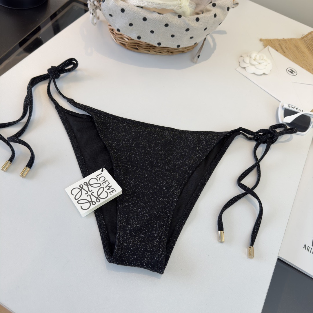 🌾罗意威LOEWE新款比基尼泳衣👙❤️😍🥰适合多种场景的游泳衣🏊‍♀️海边 游泳池 温泉 水上乐园 漂流