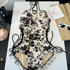 🌾Chanel香奈儿新款连体比基尼泳衣👙❤️😍🥰适合多种场景的游泳衣🏊♀️海边 游泳池 温泉 水上乐园 🌾Chanel香奈儿新款连体比基尼泳衣👙❤️😍🥰适合多种场景的游泳衣🏊♀️海边 游泳池 温泉 水上乐园
