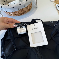 🌾Chanel香奈儿新款比基尼泳衣👙❤️😍🥰适合多种场景的游泳衣🏊♀️海边 游泳池 温泉 水上乐园 漂 🌾Chanel香奈儿新款比基尼泳衣👙❤️😍🥰适合多种场景的游泳衣🏊♀️海边 游泳池 温泉 水上乐园 漂