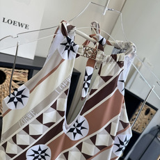 🌾LOEWE罗意威新款连体泳衣👙❤️😍🥰适合多种场景的游泳衣🏊♀️海边 游泳池 温泉 水上乐园 漂流都 🌾LOEWE罗意威新款连体泳衣👙❤️😍🥰适合多种场景的游泳衣🏊♀️海边 游泳池 温泉 水上乐园 漂流都