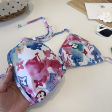 🌾LV路易威登比基尼👙❤️😍🥰适合多种场景的游泳衣🏊♀️海边 游泳池 温泉 水上乐园 漂流都可以😌内搭 🌾LV路易威登比基尼👙❤️😍🥰适合多种场景的游泳衣🏊♀️海边 游泳池 温泉 水上乐园 漂流都可以😌内搭