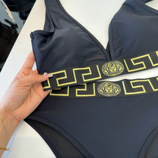 🌾范思哲分体比基尼👙泳衣 😍🥰适合多种场景的游泳衣🏊♀️海边 游泳池 温泉 水上乐园 漂流都可以😌内 🌾范思哲分体比基尼👙泳衣 😍🥰适合多种场景的游泳衣🏊♀️海边 游泳池 温泉 水上乐园 漂流都可以😌内