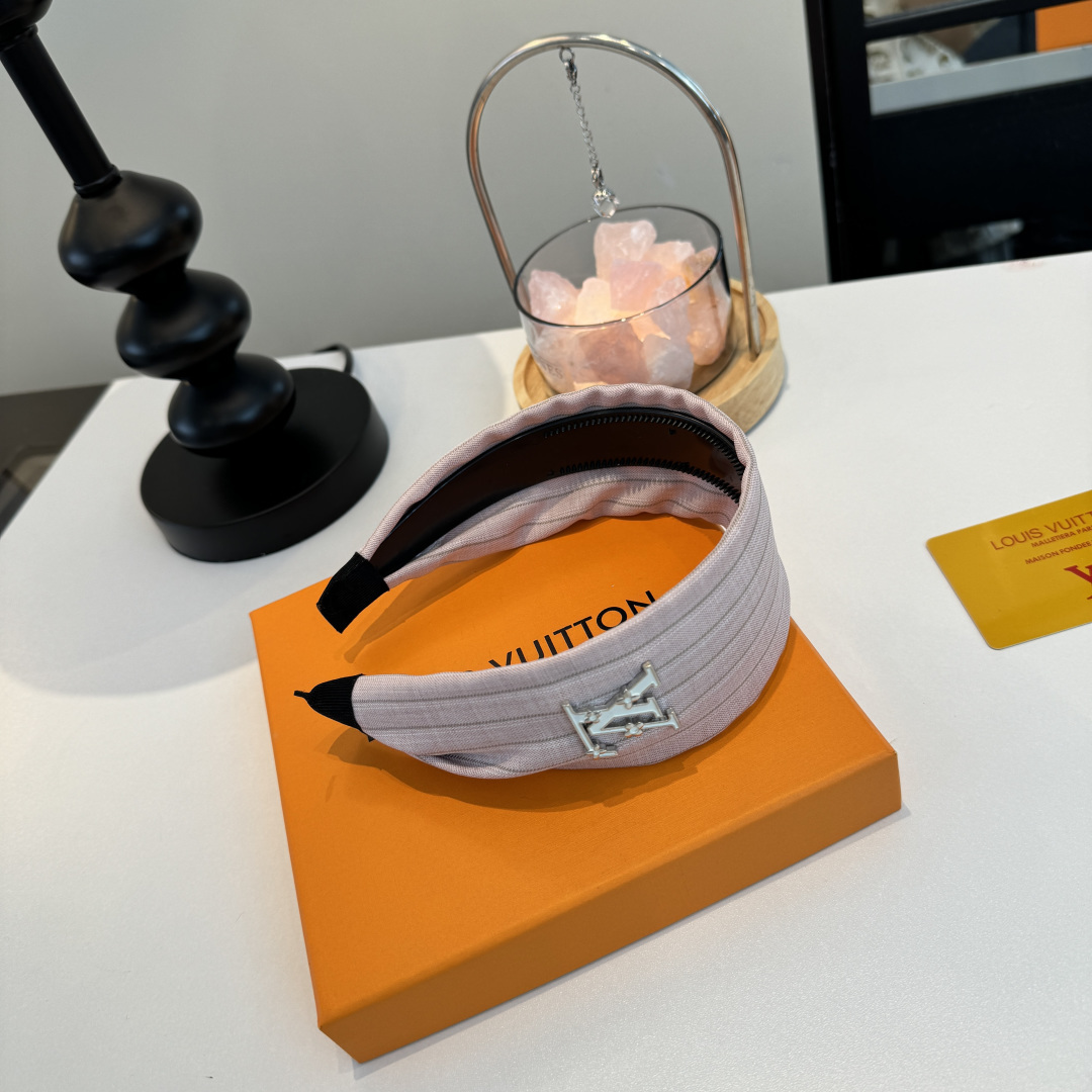 NO:853355,Lv Louis Vuitton new hairband hairpins, hairpins, louis vuitton, louis vuitton, hairpins19860909Lv路易威登新款发箍发夹,发夹,louis vuitton,louis vuitton,hairpins,accessory