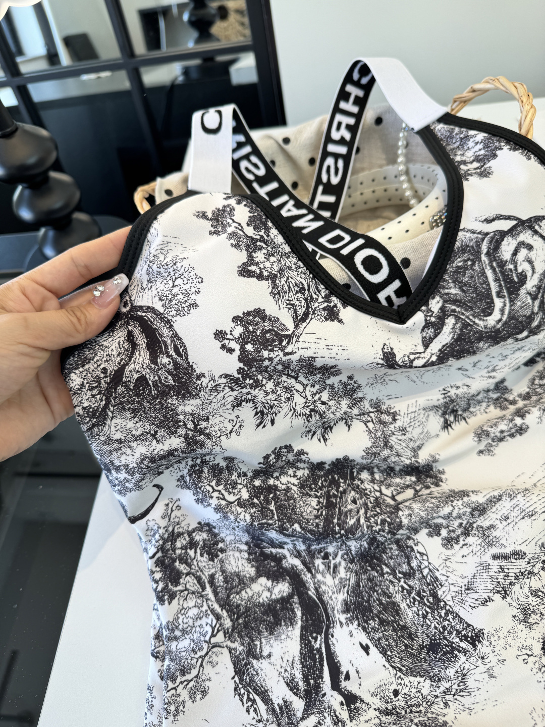 🌾Dior迪奥官方新款连体泳衣比基尼，S M L XL