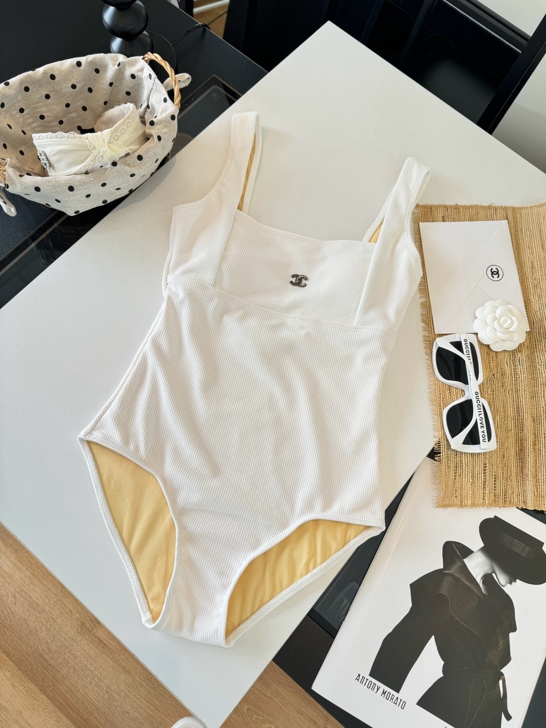 🌾Chanel 香奈儿连体泳衣 😍🥰适合多种场景的游泳衣🏊‍♀️海边 游泳池 温泉 水上乐园 漂流都可以
