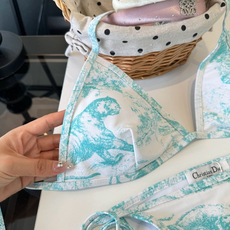 🌾Dior迪奥 新款比基尼泳衣👙❤️😍🥰适合多种场景的游泳衣🏊♀️海边 游泳池 温泉 水上乐园 漂流都 🌾Dior迪奥 新款比基尼泳衣👙❤️😍🥰适合多种场景的游泳衣🏊♀️海边 游泳池 温泉 水上乐园 漂流都