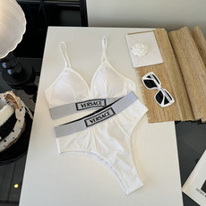 🌾范思哲分体比基尼👙泳衣 😍🥰适合多种场景的游泳衣🏊♀️海边 游泳池 温泉 水上乐园 漂流都可以😌内 🌾范思哲分体比基尼👙泳衣 😍🥰适合多种场景的游泳衣🏊♀️海边 游泳池 温泉 水上乐园 漂流都可以😌内