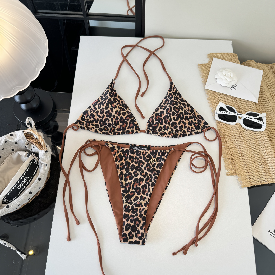 🌾D&G杜嘉班纳 豹纹分体比基尼👙泳衣  😍🥰适合多种场景的游泳衣🏊‍♀️海边 游泳池 温泉 水上乐园 