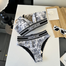 🌾Dior迪奥新款比基尼泳衣👙❤️😍🥰适合多种场景的游泳衣🏊♀️海边 游泳池 温泉 水上乐园 漂流都可 🌾Dior迪奥新款比基尼泳衣👙❤️😍🥰适合多种场景的游泳衣🏊♀️海边 游泳池 温泉 水上乐园 漂流都可