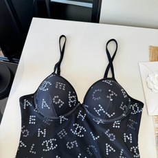 🌾Chanel香奈儿新款比基尼泳衣👙❤️😍🥰适合多种场景的游泳衣🏊♀️海边 游泳池 温泉 水上乐园 漂 🌾Chanel香奈儿新款比基尼泳衣👙❤️😍🥰适合多种场景的游泳衣🏊♀️海边 游泳池 温泉 水上乐园 漂