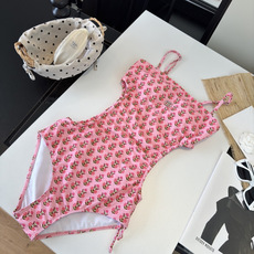 🌾Gucci古奇连体泳衣 😍🥰适合多种场景的游泳衣🏊♀️海边 游泳池 温泉 水上乐园 漂流都可以😌内搭 🌾Gucci古奇连体泳衣 😍🥰适合多种场景的游泳衣🏊♀️海边 游泳池 温泉 水上乐园 漂流都可以😌内搭