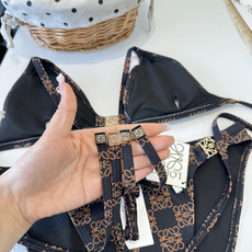 🌾罗意威LOEWE新款分体比基尼泳衣👙❤️😍🥰适合多种场景的游泳衣🏊♀️海边 游泳池 温泉 水上乐园 🌾罗意威LOEWE新款分体比基尼泳衣👙❤️😍🥰适合多种场景的游泳衣🏊♀️海边 游泳池 温泉 水上乐园