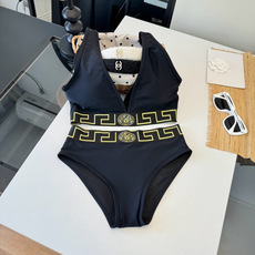 🌾范思哲分体比基尼👙泳衣 😍🥰适合多种场景的游泳衣🏊♀️海边 游泳池 温泉 水上乐园 漂流都可以😌内 🌾范思哲分体比基尼👙泳衣 😍🥰适合多种场景的游泳衣🏊♀️海边 游泳池 温泉 水上乐园 漂流都可以😌内