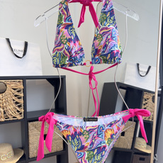 🌾范思哲比基尼👙❤️😍🥰适合多种场景的游泳衣🏊♀️海边 游泳池 温泉 水上乐园 漂流都可以😌内搭外穿也 🌾范思哲比基尼👙❤️😍🥰适合多种场景的游泳衣🏊♀️海边 游泳池 温泉 水上乐园 漂流都可以😌内搭外穿也