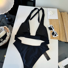 🌾范思哲连体比基尼👙泳衣 😍🥰适合多种场景的游泳衣🏊♀️海边 游泳池 温泉 水上乐园 漂流都可以😌内 🌾范思哲连体比基尼👙泳衣 😍🥰适合多种场景的游泳衣🏊♀️海边 游泳池 温泉 水上乐园 漂流都可以😌内