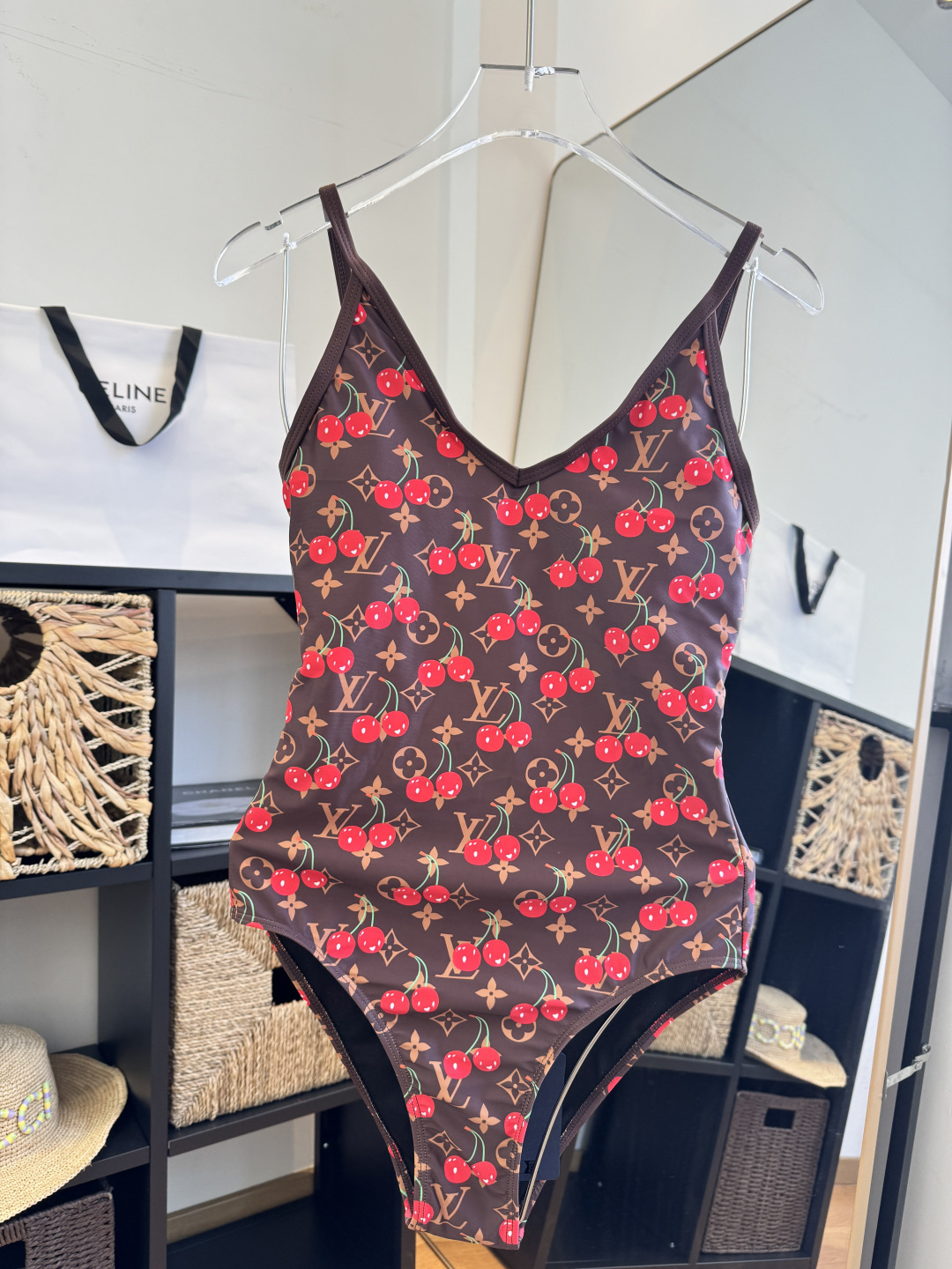 🌾LV路易威登连体泳衣🩱👙新款面料，S M L XL