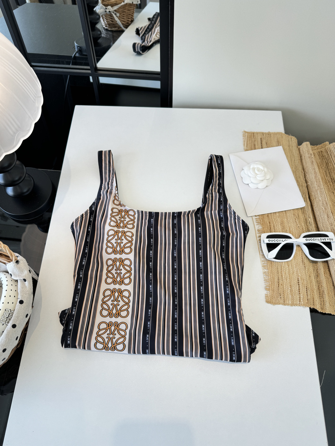 🌾罗意威LOEWE新款连体比基尼泳衣👙❤️😍🥰适合多种场景的游泳衣🏊‍♀️海边 游泳池 温泉 水上乐园 