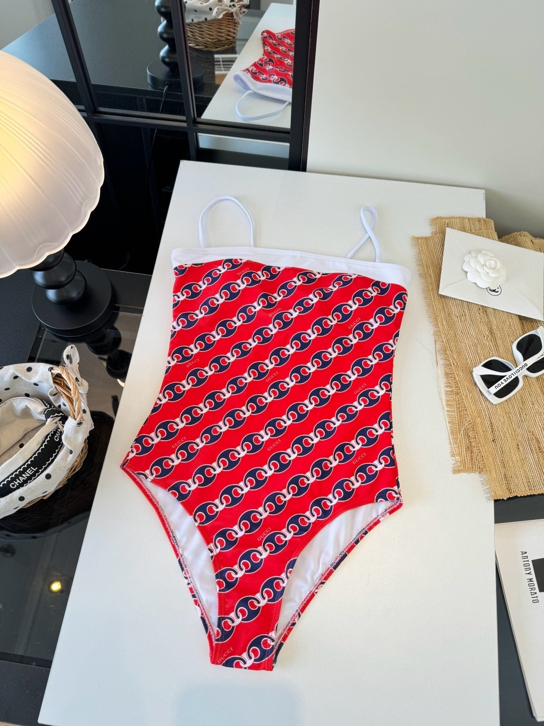 🌾Gucci古奇连体泳衣👙 上身超级棒！同步各大专柜发售，自然而然呈现时尚感！十分减龄，具有年轻活力。 