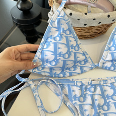 🌾Dior迪奥比基尼👙❤️😍🥰适合多种场景的游泳衣🏊♀️海边 游泳池 温泉 水上乐园 漂流都可以😌内搭 🌾Dior迪奥比基尼👙❤️😍🥰适合多种场景的游泳衣🏊♀️海边 游泳池 温泉 水上乐园 漂流都可以😌内搭