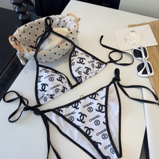 🌾Chanel香奈儿比基尼👙❤️😍🥰适合多种场景的游泳衣🏊♀️海边 游泳池 温泉 水上乐园 漂流都可以 🌾Chanel香奈儿比基尼👙❤️😍🥰适合多种场景的游泳衣🏊♀️海边 游泳池 温泉 水上乐园 漂流都可以